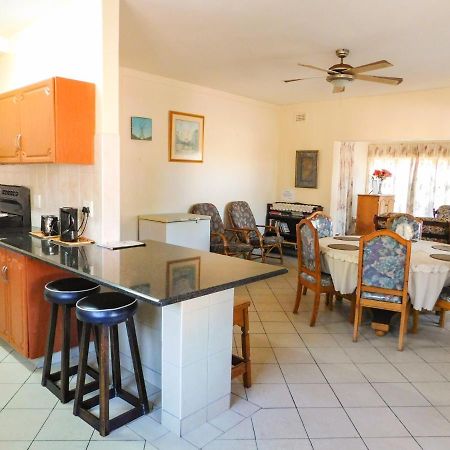 Mama Mia Cottages Oslo Beach ポート・シェプストーン エクステリア 写真