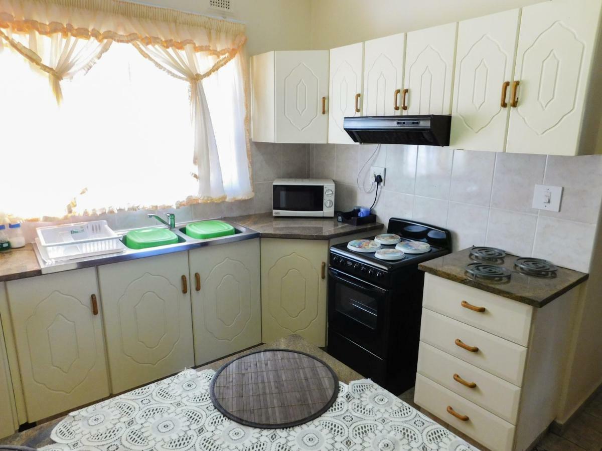 Mama Mia Cottages Oslo Beach ポート・シェプストーン エクステリア 写真