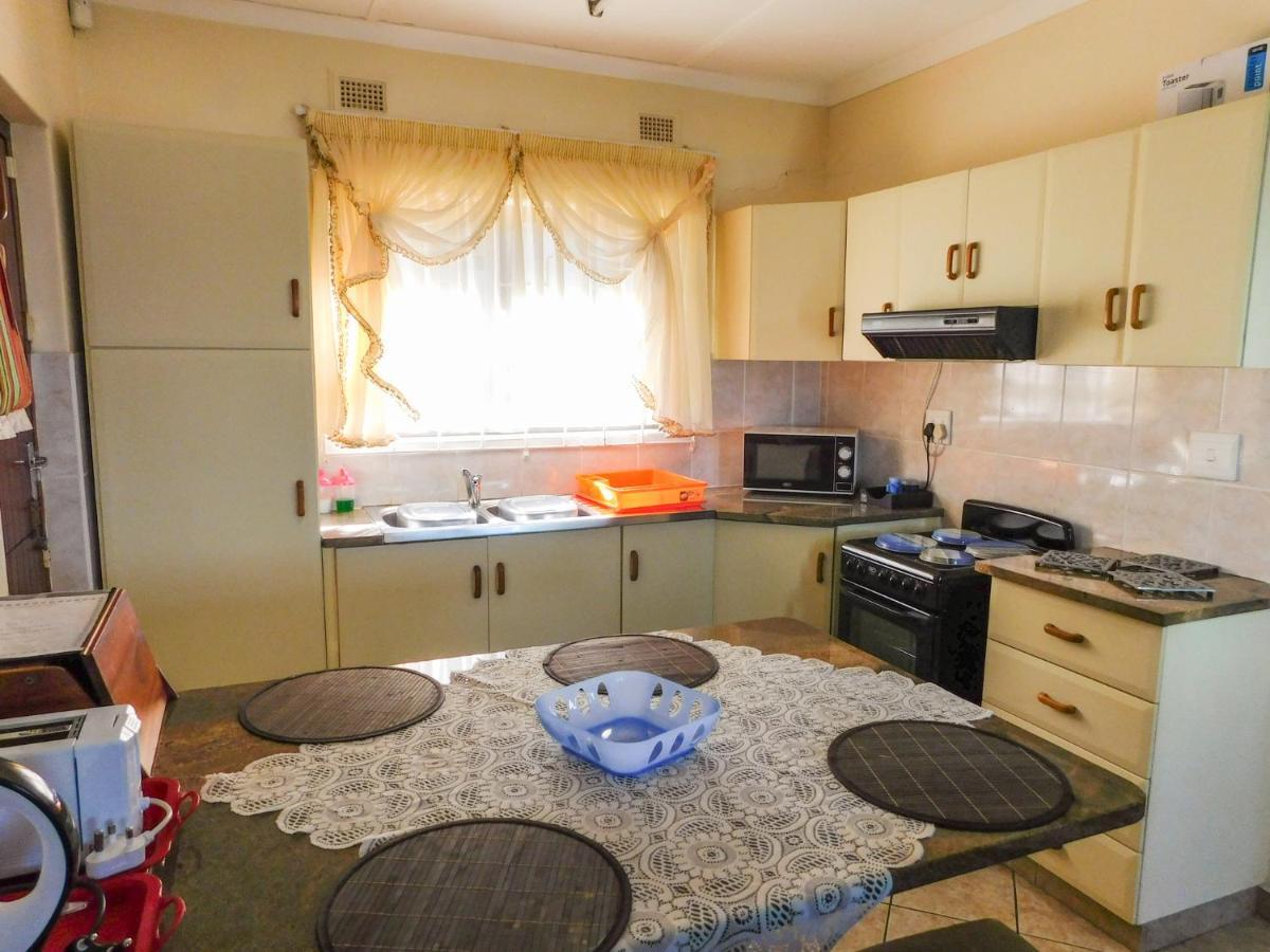 Mama Mia Cottages Oslo Beach ポート・シェプストーン エクステリア 写真